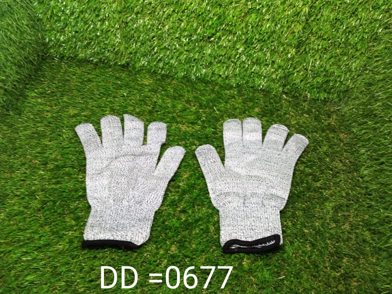 0677 Anti Cutting Resistant Hand Safety Cut-Proof Protection Gloves  (Multicolour) DeoDap